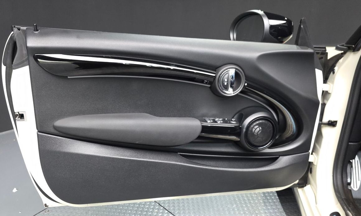 Mini Cooper Convertible 2023