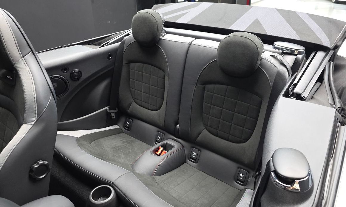 Mini Cooper Convertible 2023