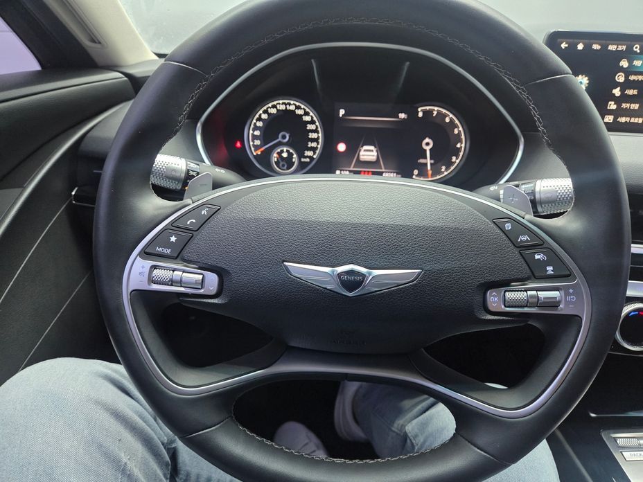 Genesis G80 2023