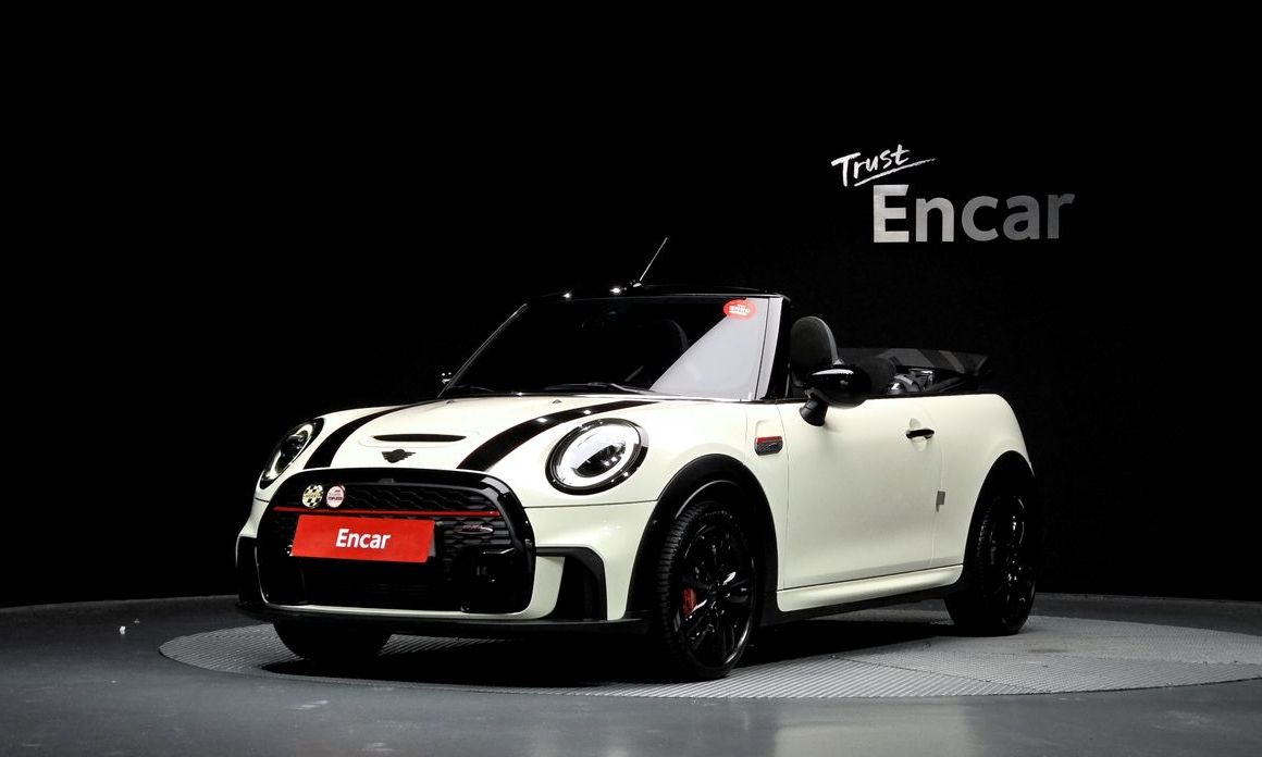 Mini Cooper Convertible 2023
