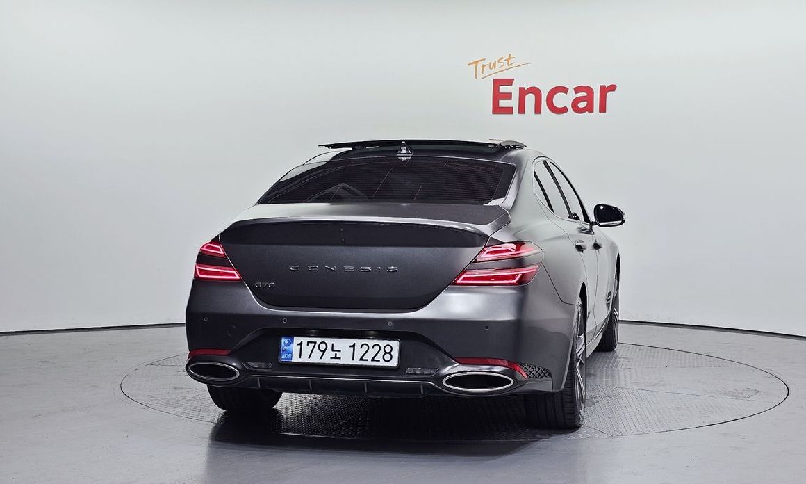 Genesis G70 2024