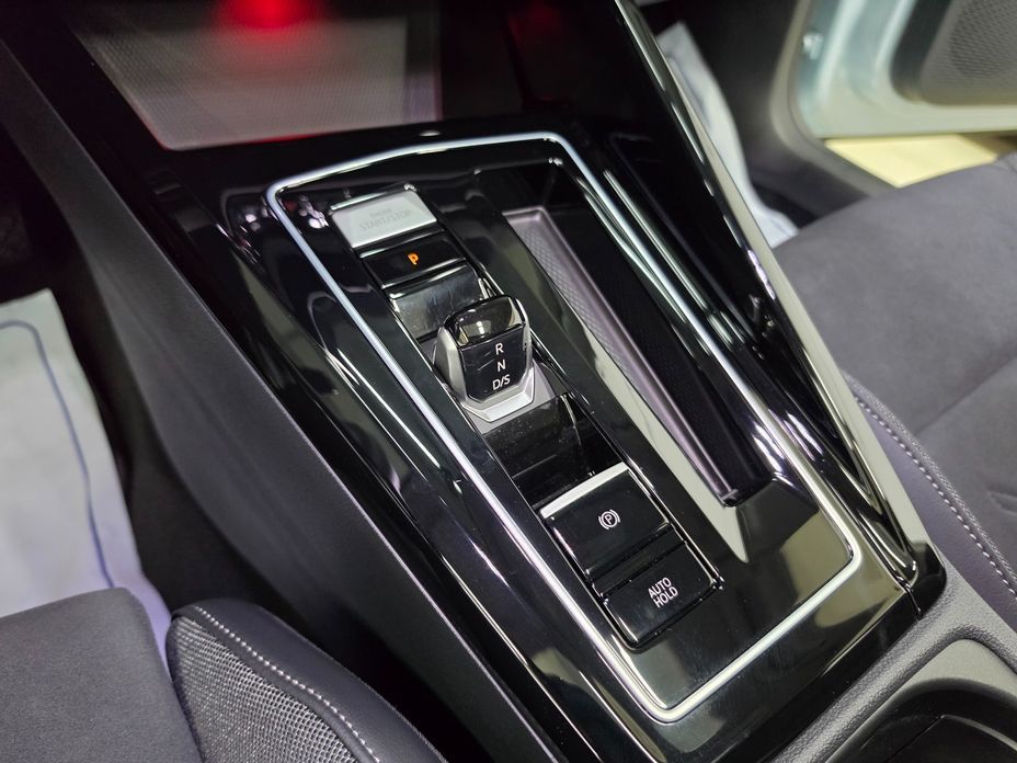 Volkswagen Golf 2025
