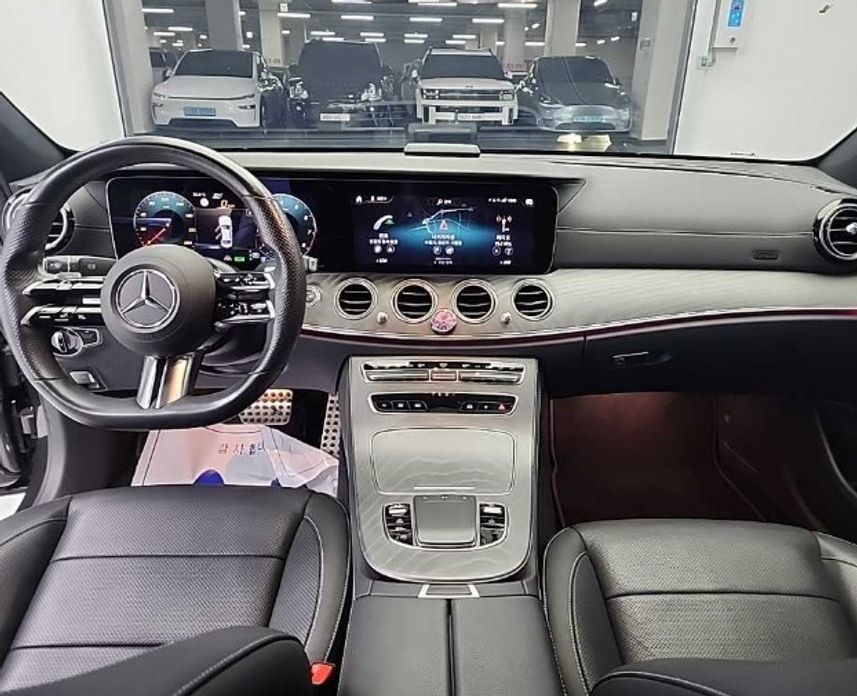 Mercedes-Benz E-Class 2022