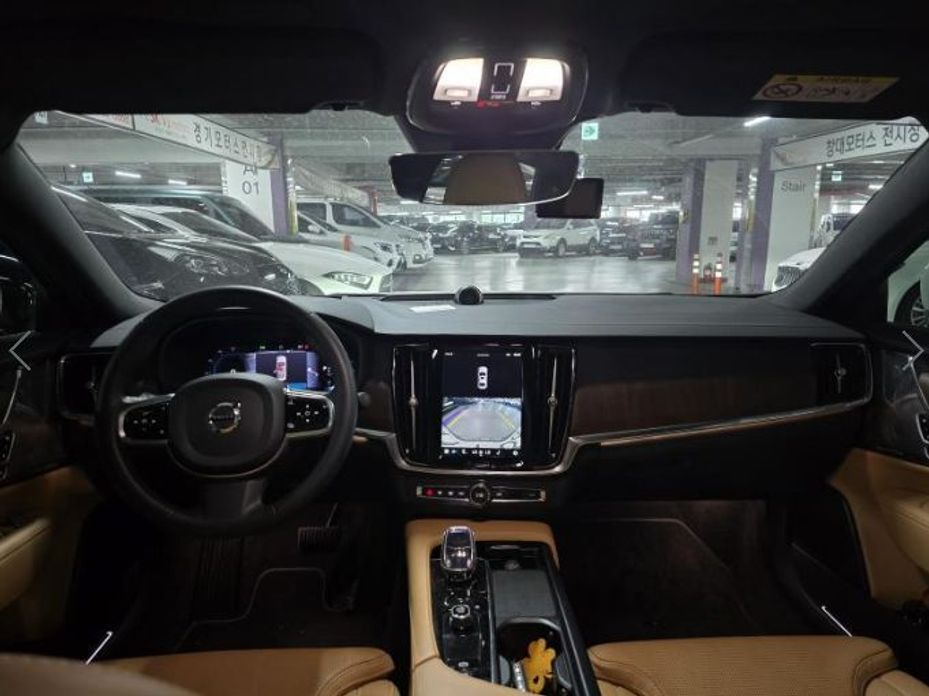 Volvo S90 2023