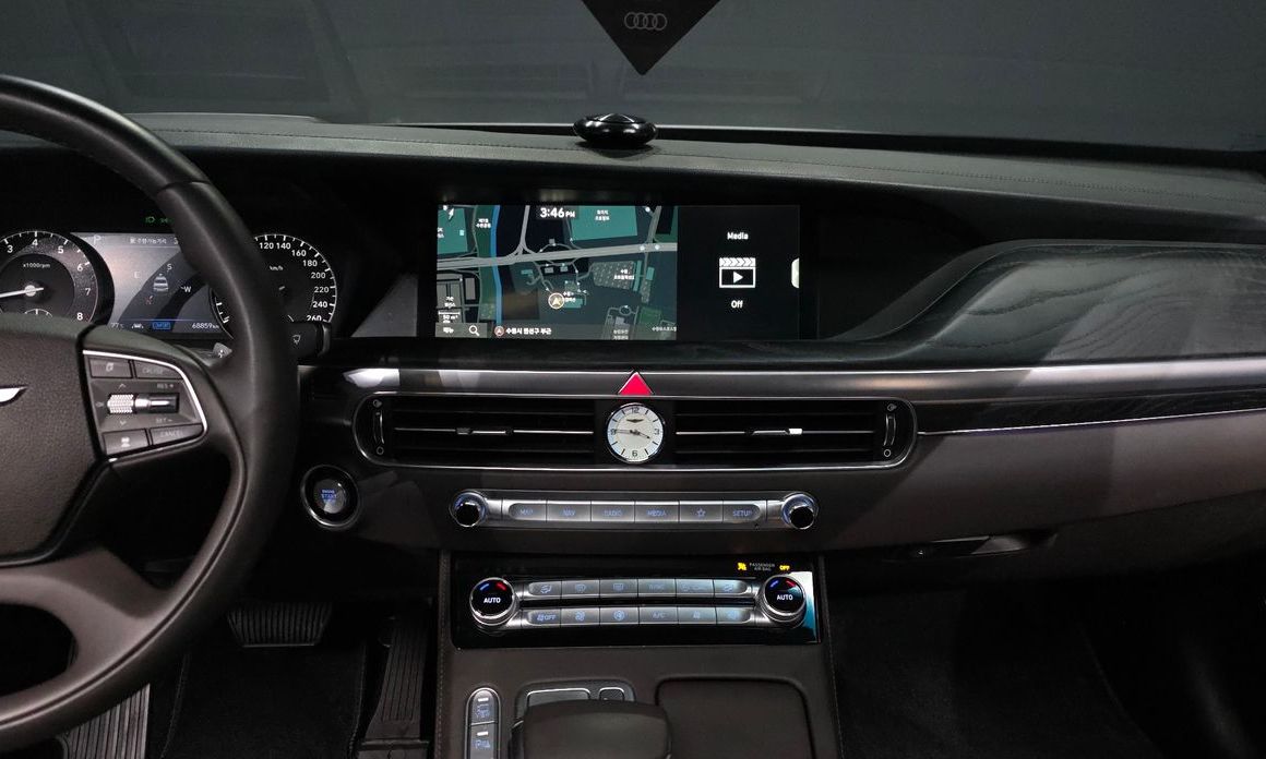 Genesis G90 2021