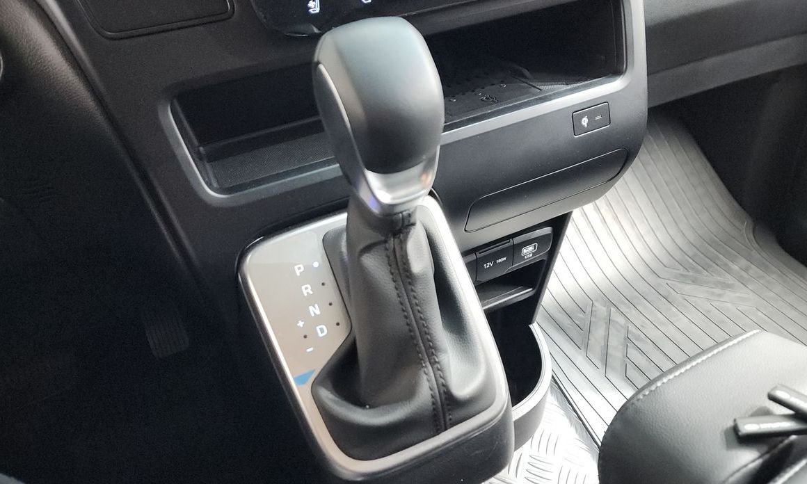Hyundai Staria 2025