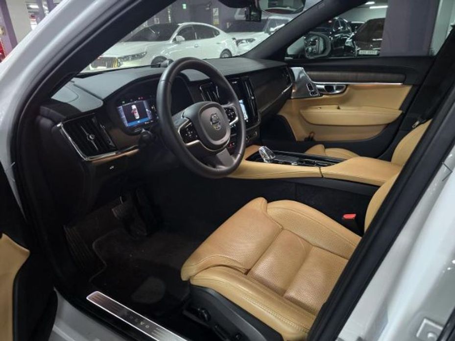 Volvo S90 2023