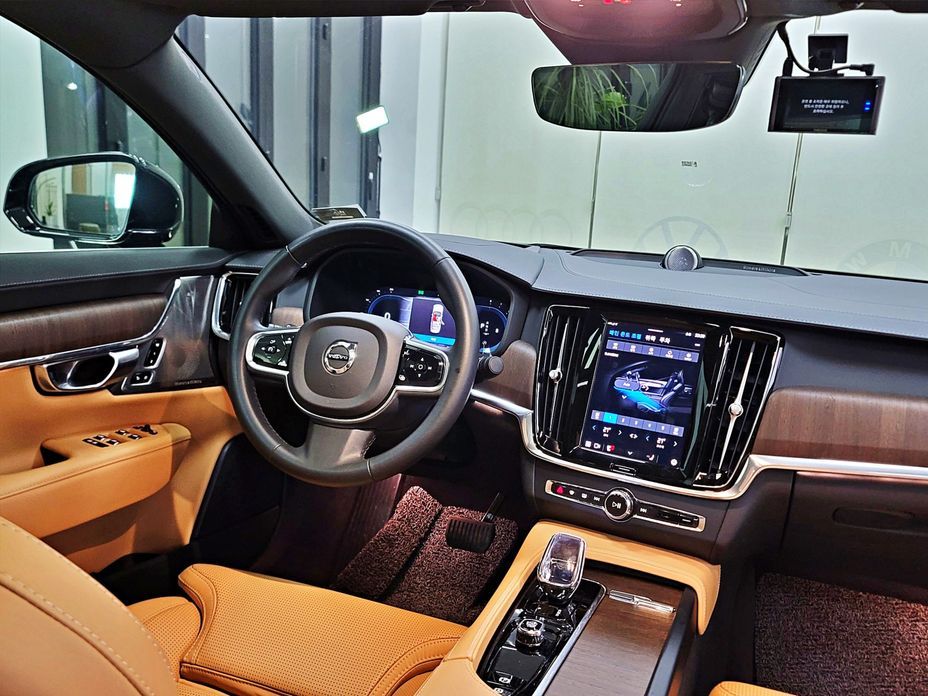 Volvo S90 2023