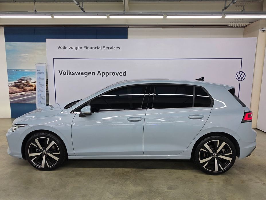 Volkswagen Golf 2025