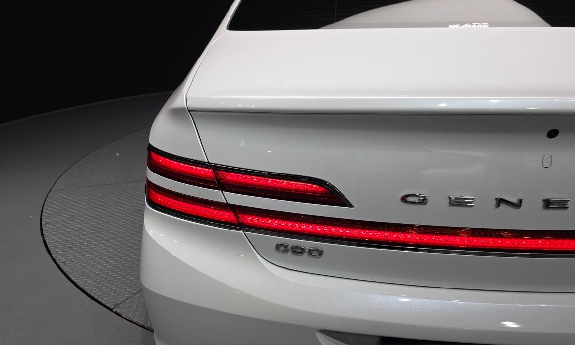 Genesis G90 2021