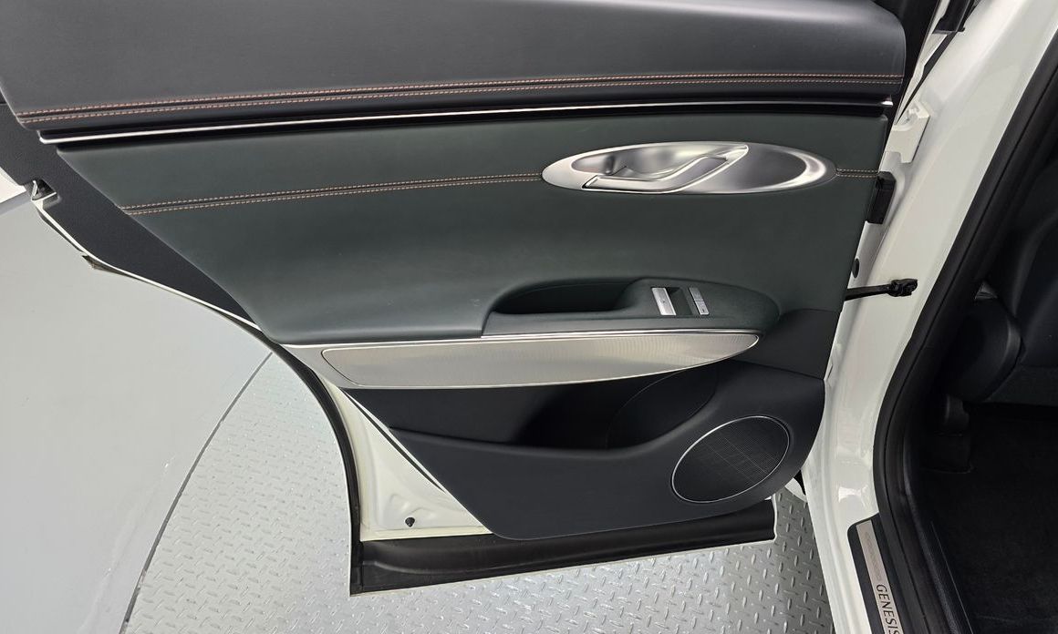 Genesis GV70 2024