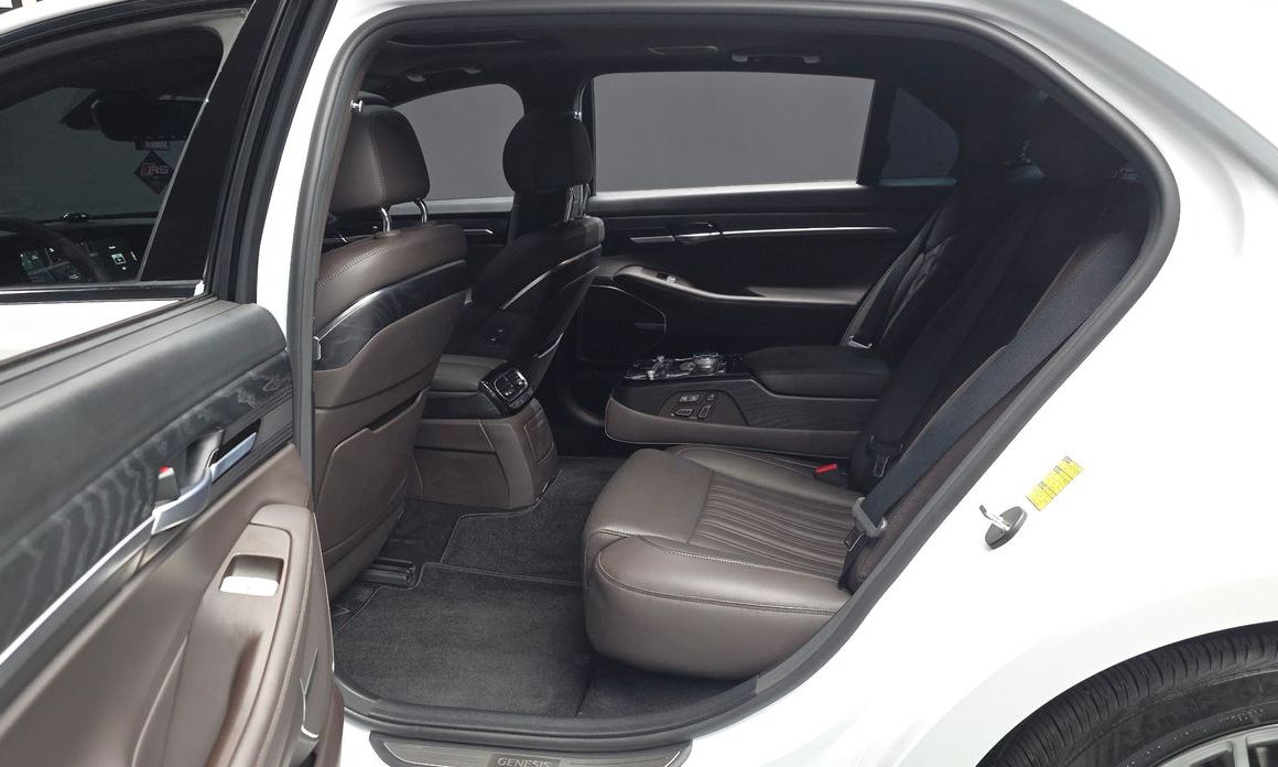 Genesis G90 2021