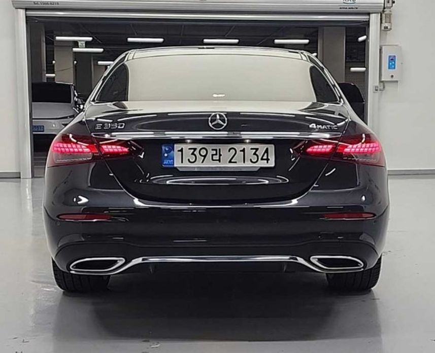 Mercedes-Benz E-Class 2022