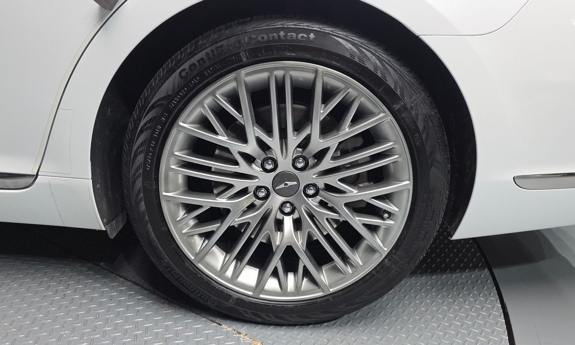 Genesis G90 2021