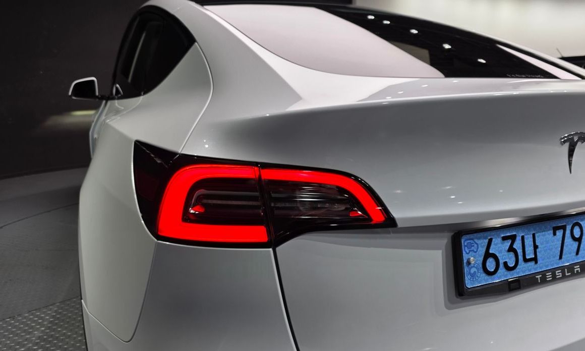 Tesla Model Y 2023