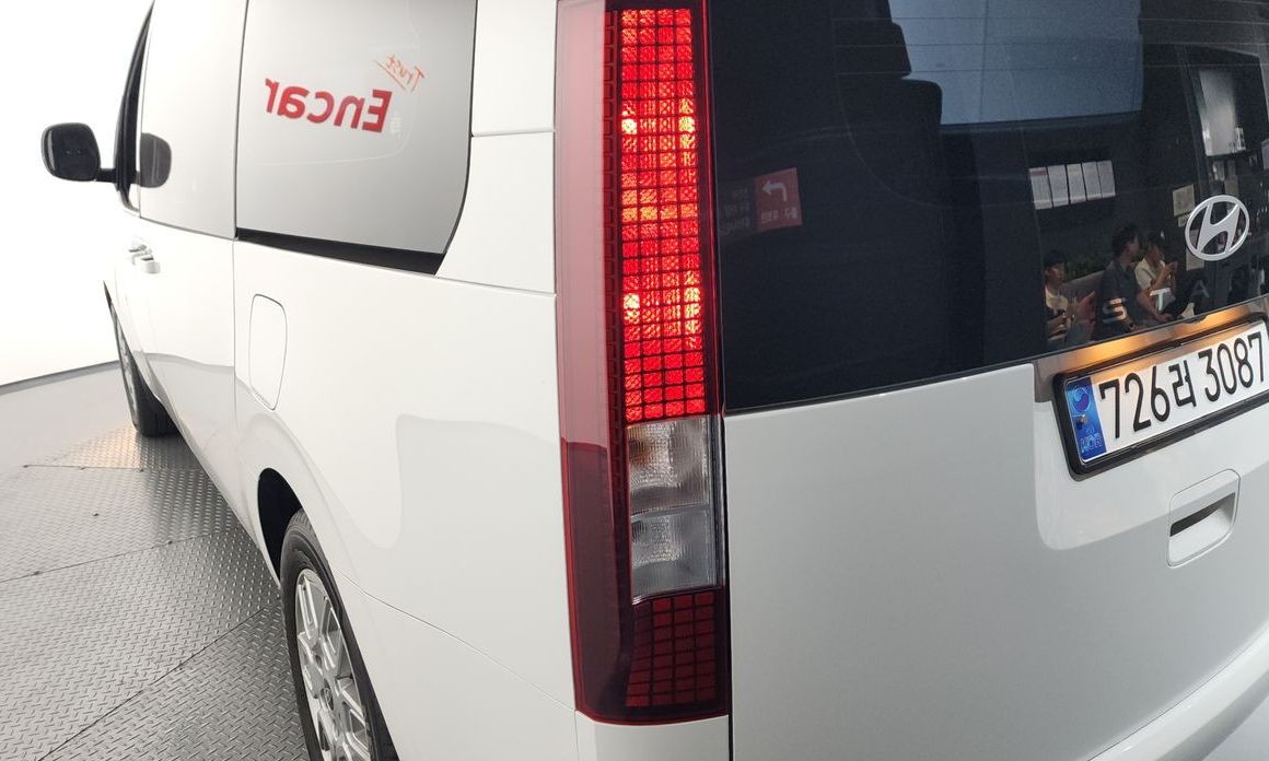 Hyundai Staria 2025