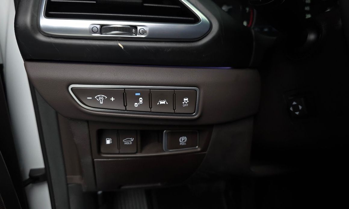 Genesis G90 2021