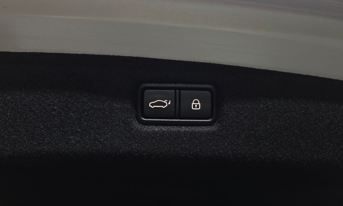 Genesis G90 2021