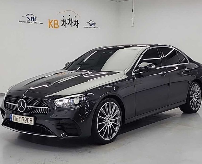 Mercedes-Benz E-Class 2022