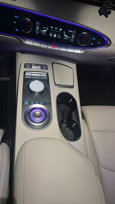 Genesis GV70 2024