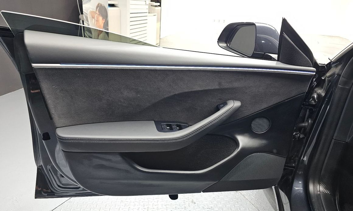 Tesla Model 3 2024