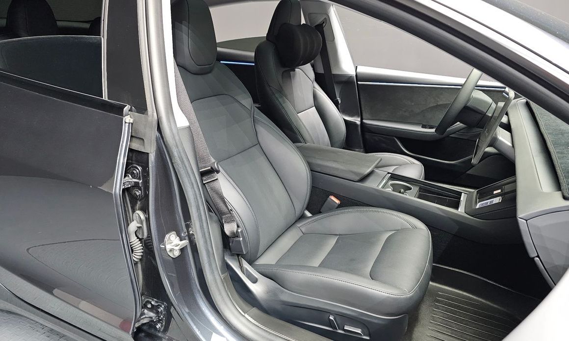 Tesla Model 3 2024