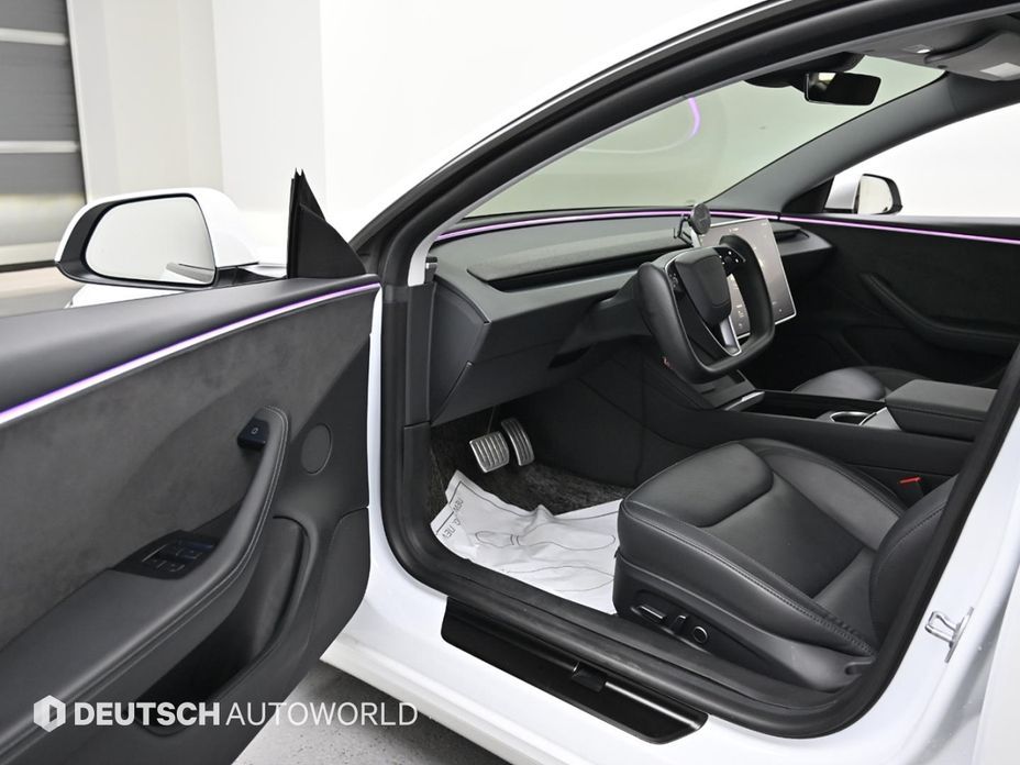 Tesla Model 3 2024