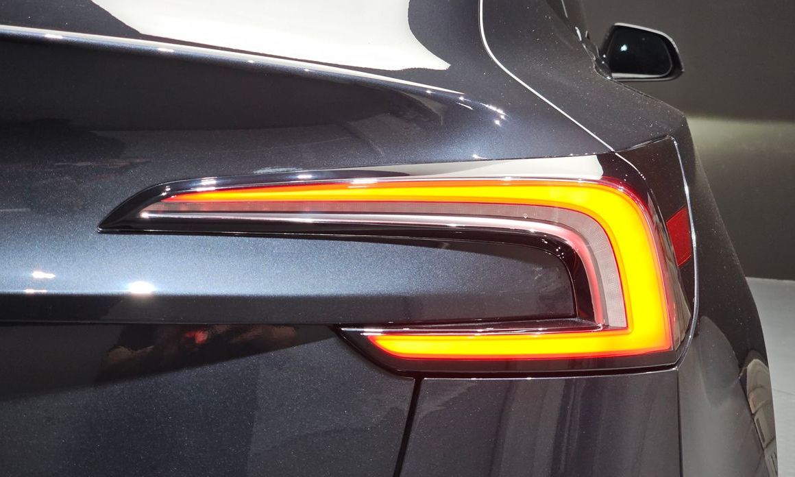 Tesla Model 3 2024