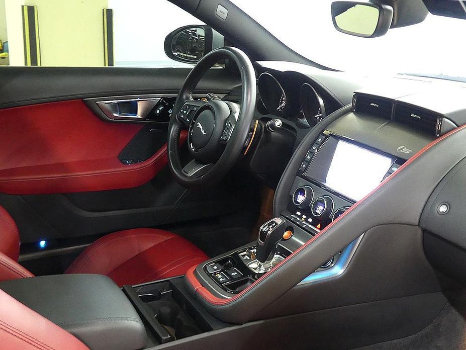 Jaguar F-TYPE 2017