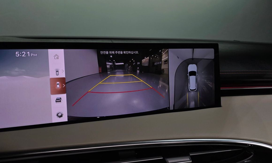 Genesis GV70 2025