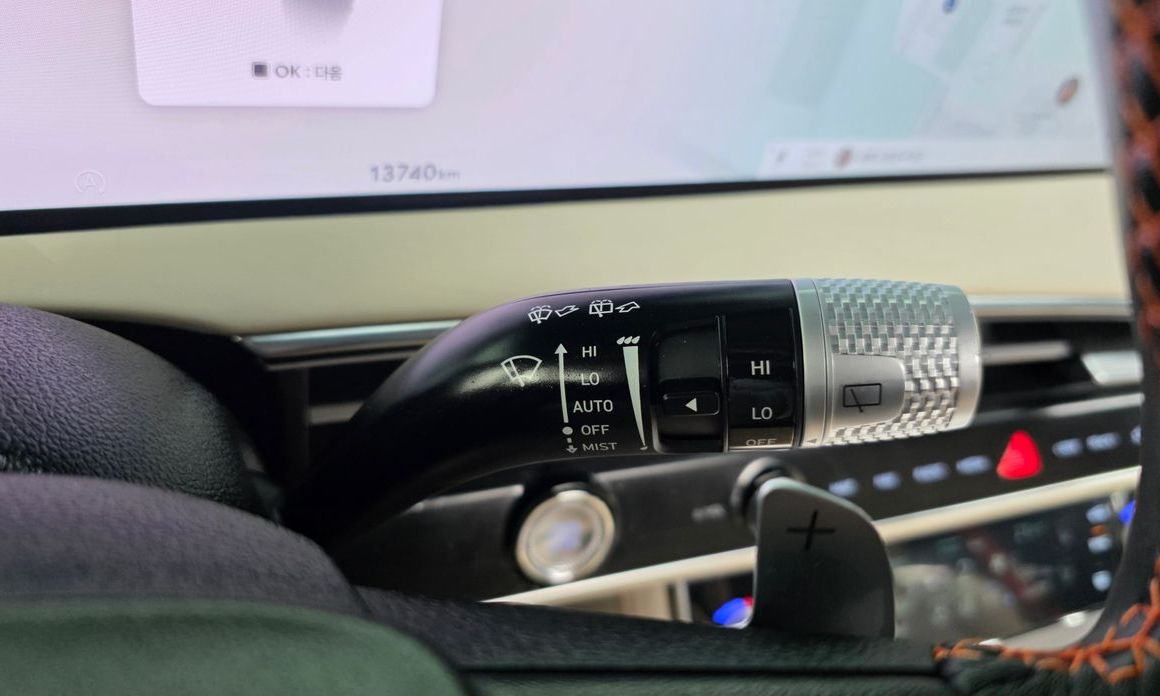 Genesis GV70 2025