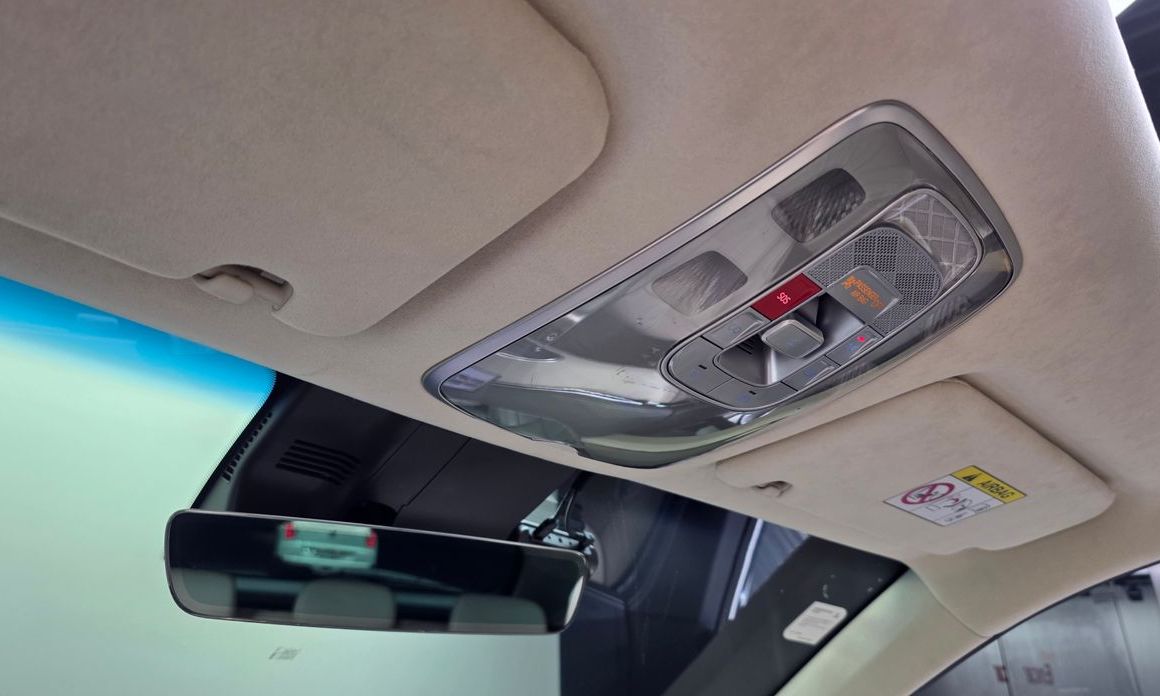 Genesis GV70 2025