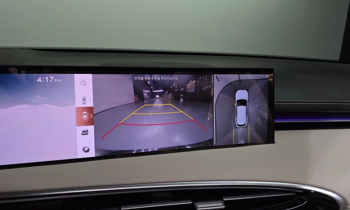 Genesis GV70 2025