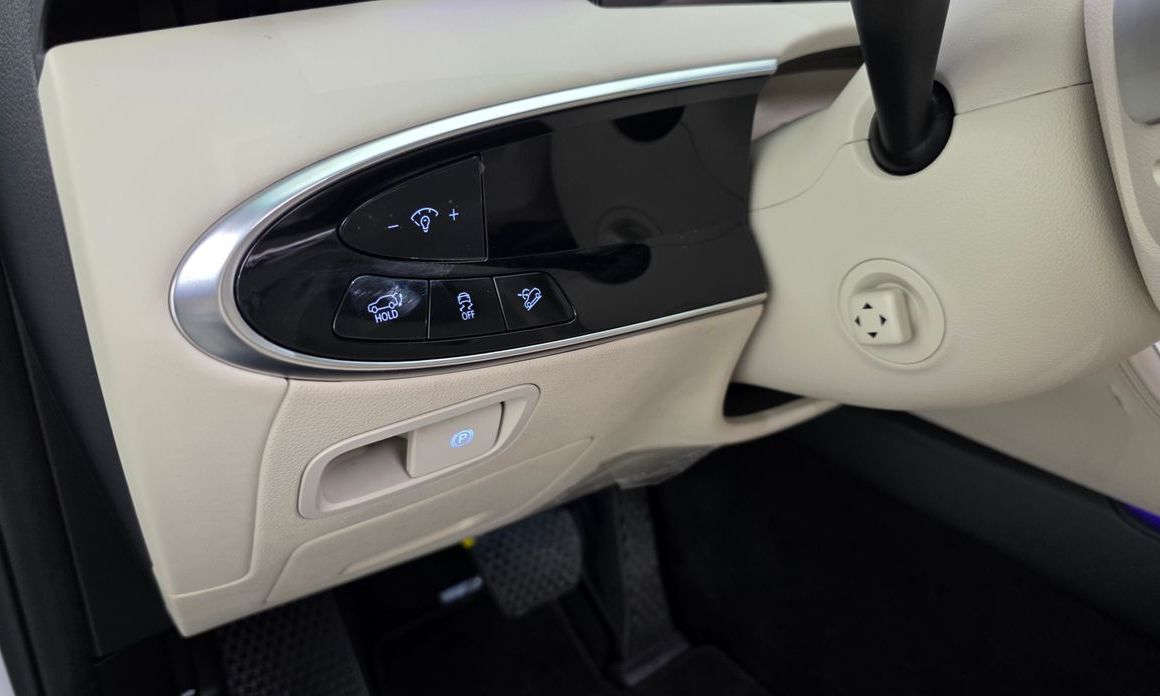 Genesis GV70 2025