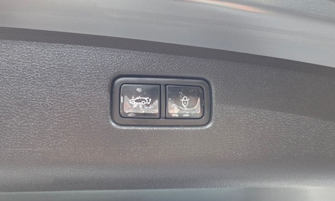 Genesis GV70 2025