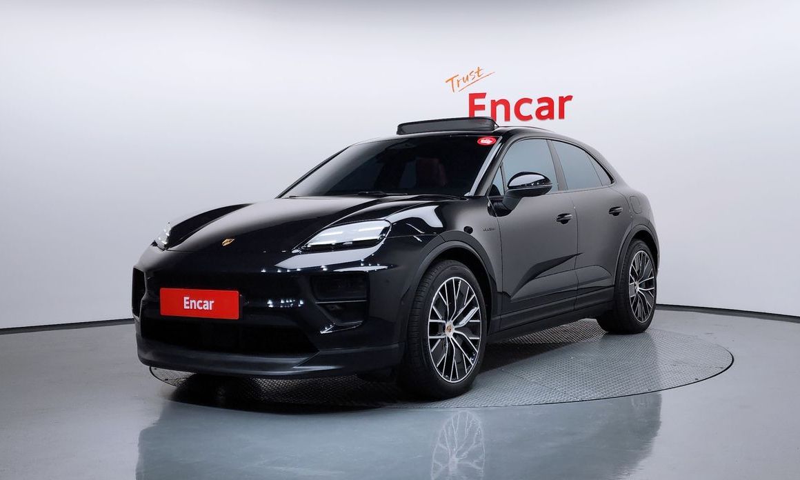 Porsche Macan 2025