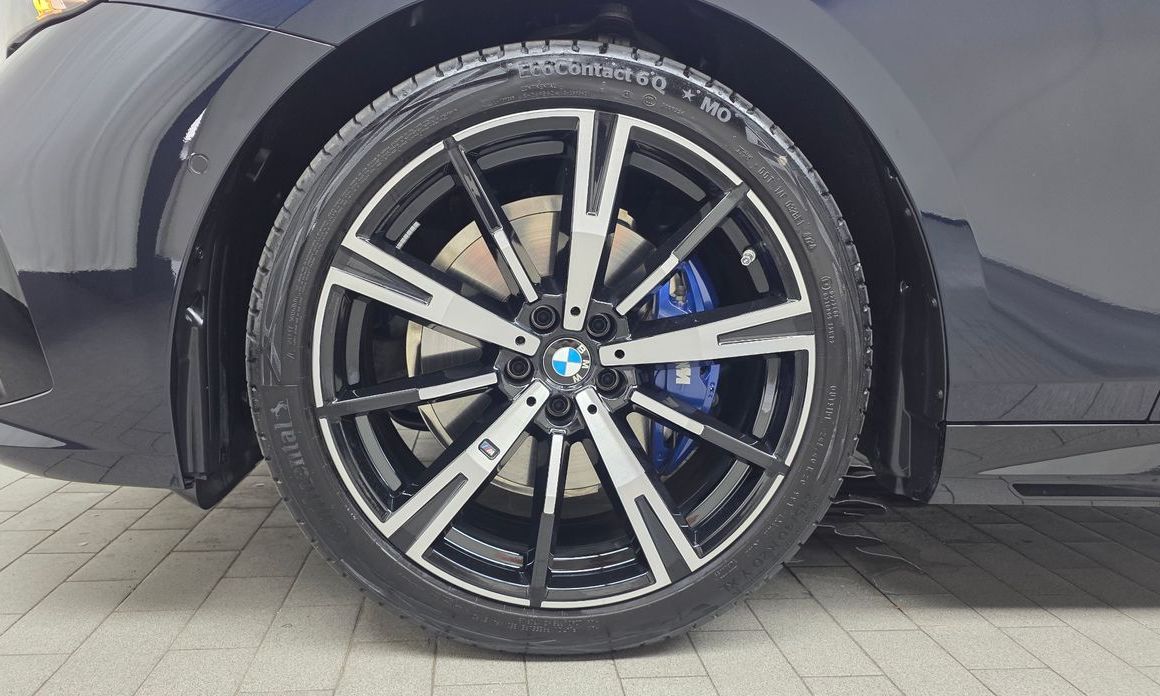 BMW 5-Series 2025