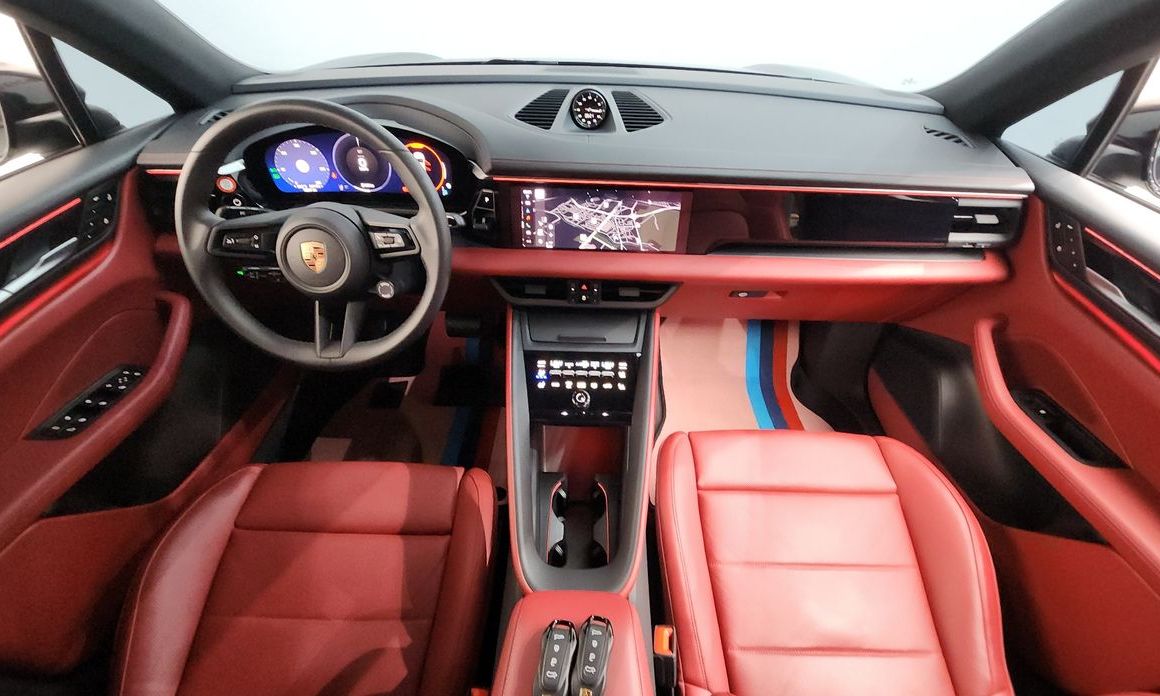 Porsche Macan 2025