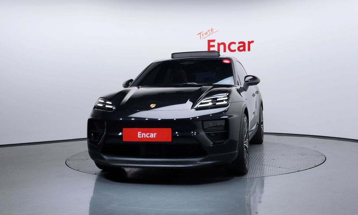 Porsche Macan 2025