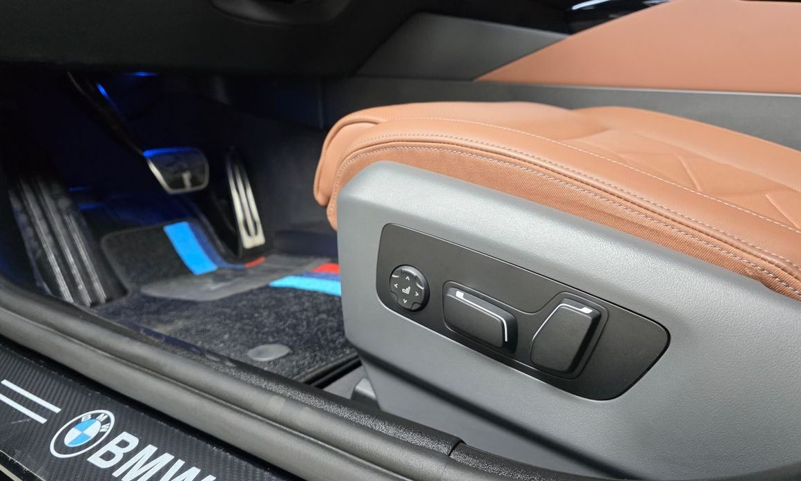 BMW 5-Series 2025