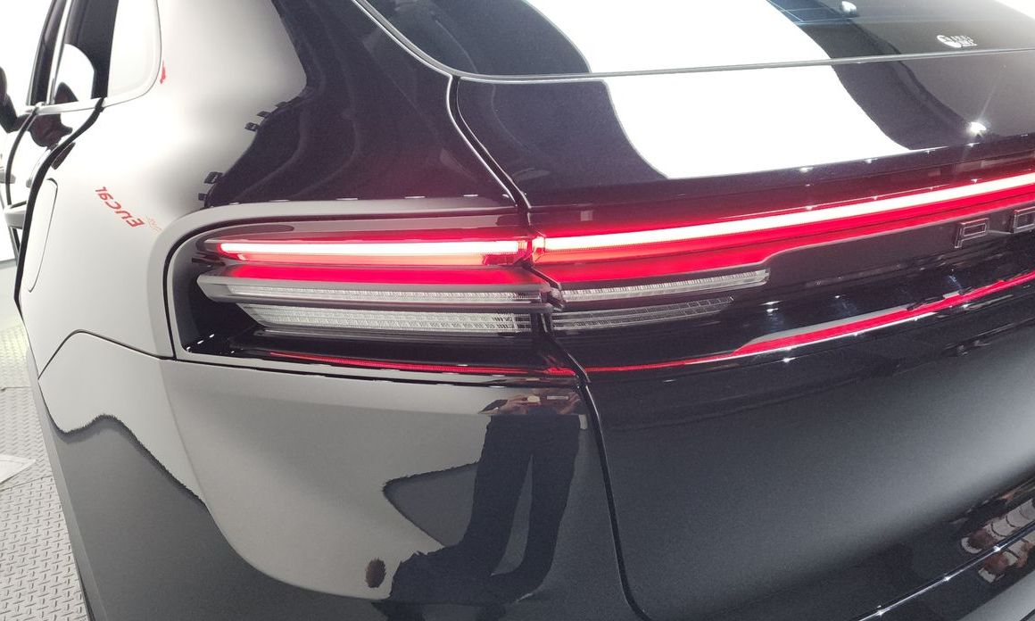 Porsche Macan 2025