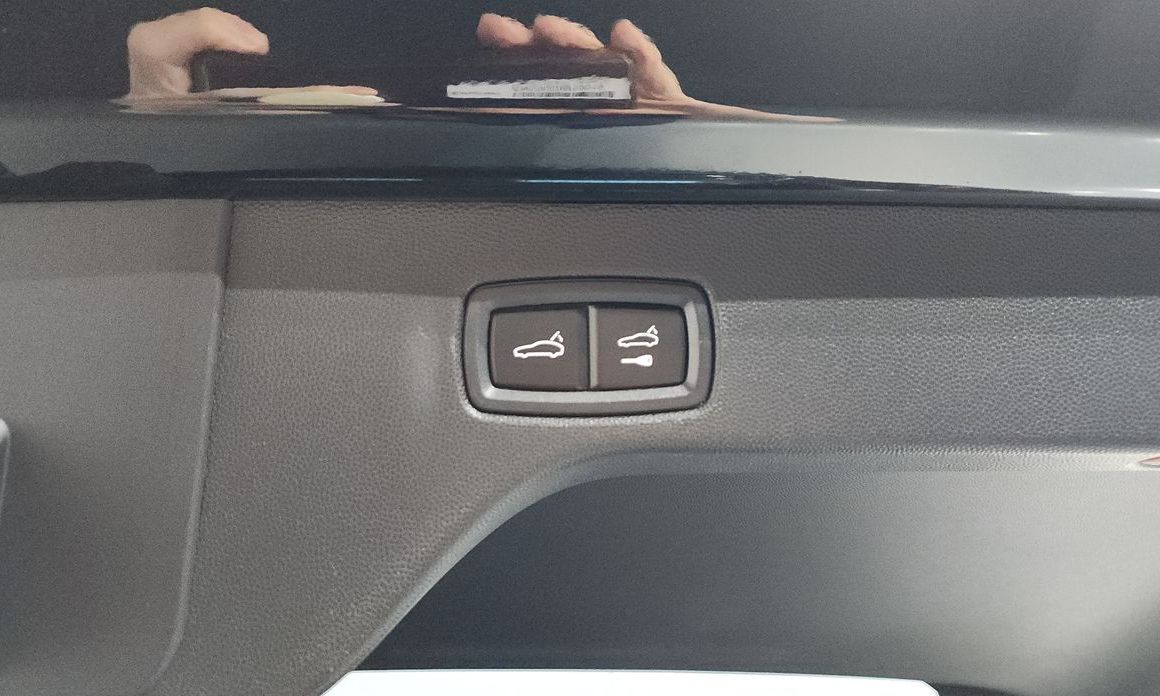 Porsche Macan 2025