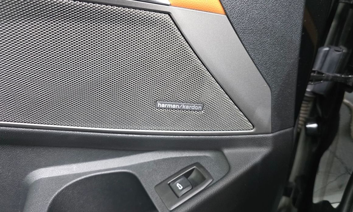 BMW 3-Series 2023