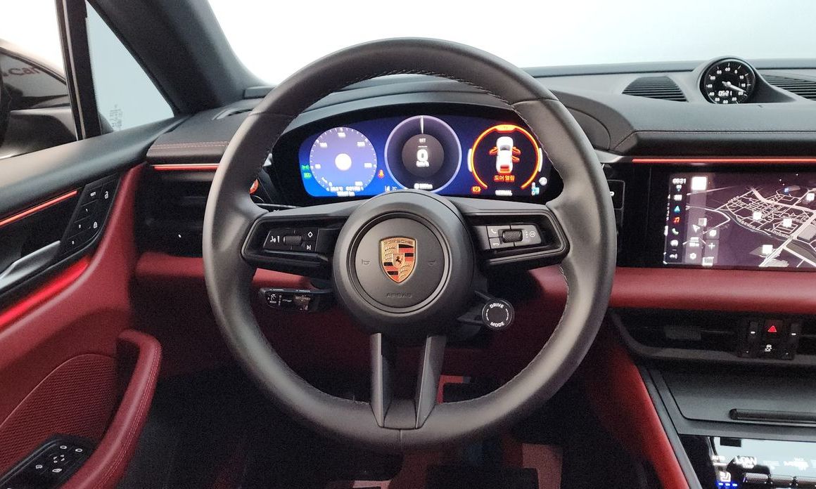 Porsche Macan 2025