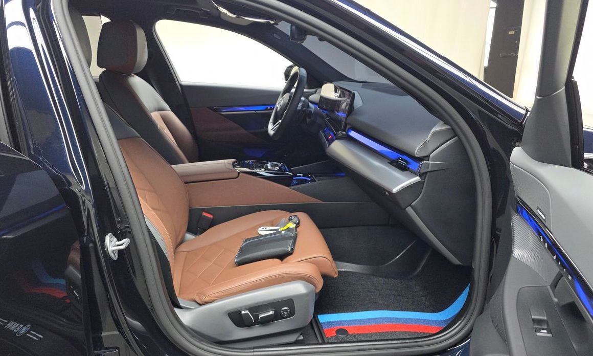 BMW 5-Series 2025