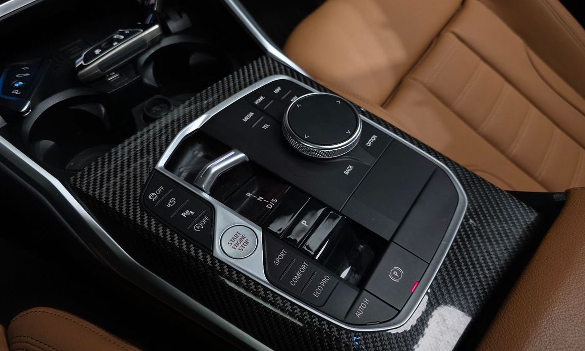 BMW 3-Series 2023
