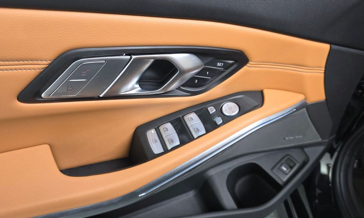 BMW 3-Series 2023