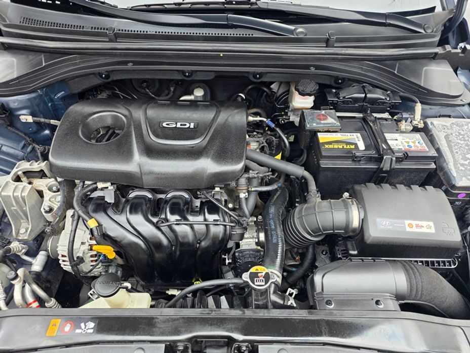 Hyundai AVANTE 2016