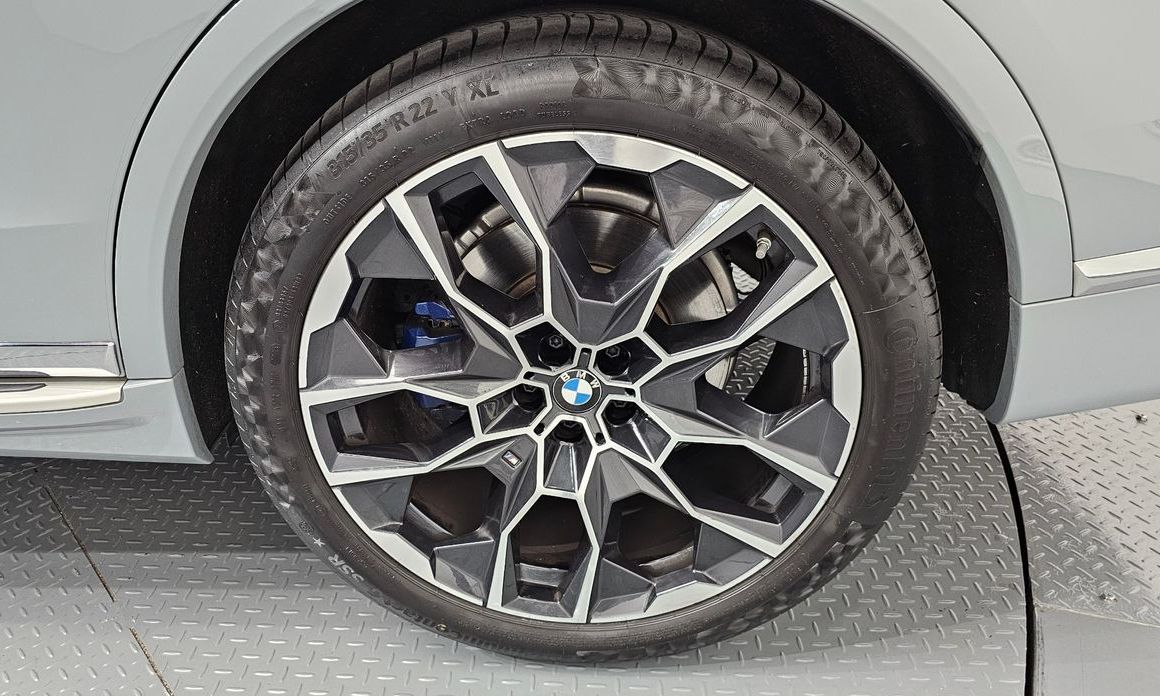 BMW X7 2024