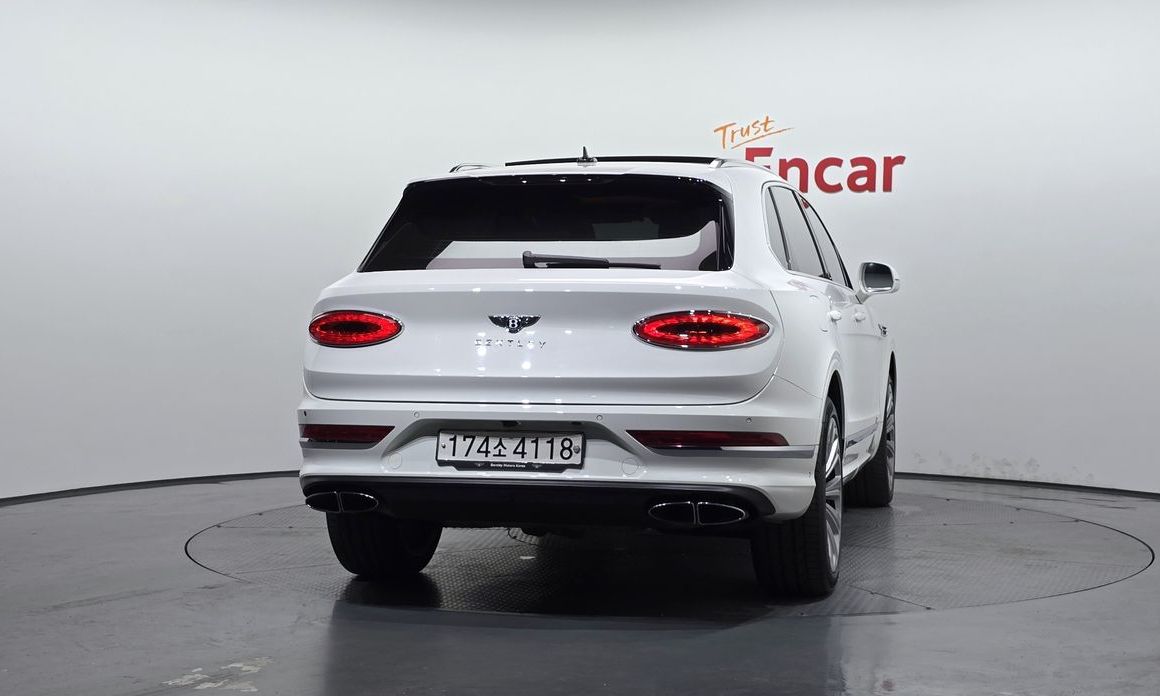 Bentley Bentayga 2022